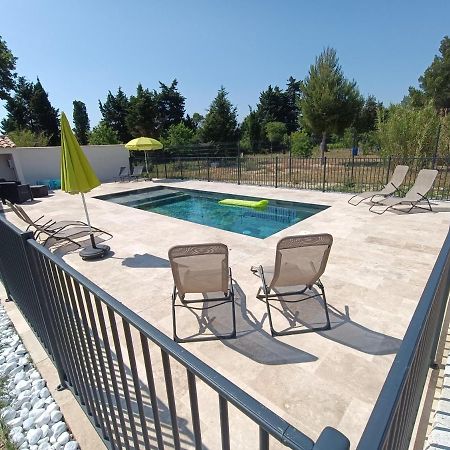 Maison Independante Avec Piscine, 10Min Avignon Pujaut Екстериор снимка